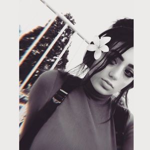 Meet your Posher, Luna